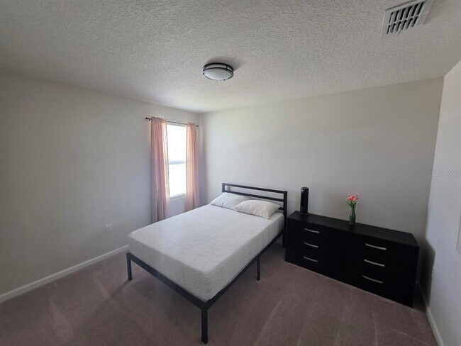 Building Photo - 1128 Eagle Claw Ln