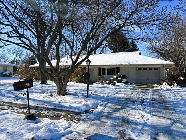 Building Photo - 2711 Covington St