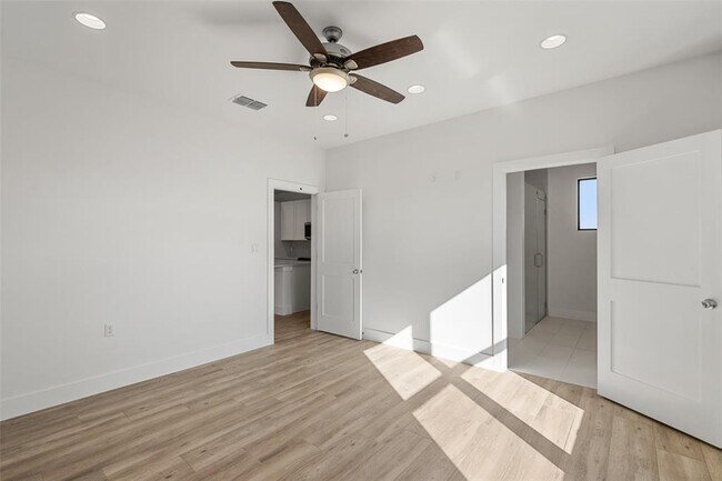 Building Photo - 711 Paleface Ranch Rd