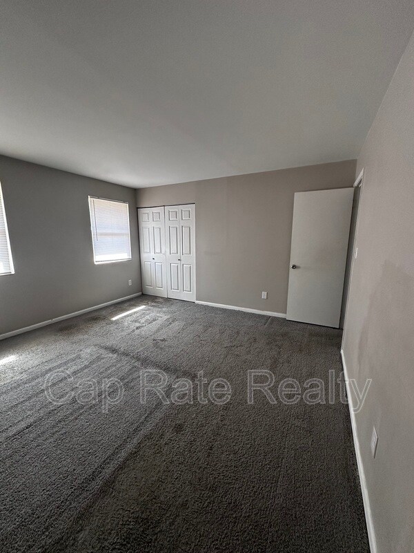 Building Photo - 1648 Smith Rd