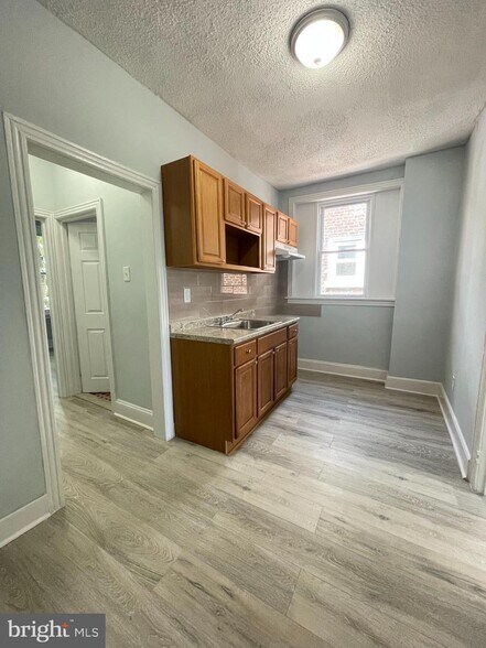 Building Photo - 5113 N 13th St