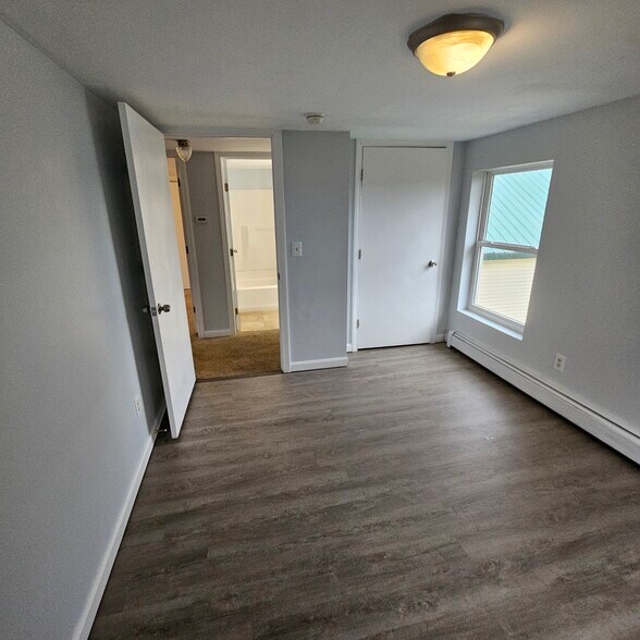 Building Photo - 6 Boissoneault Rd