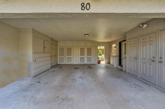 Building Photo - 3650 N 36th Ave