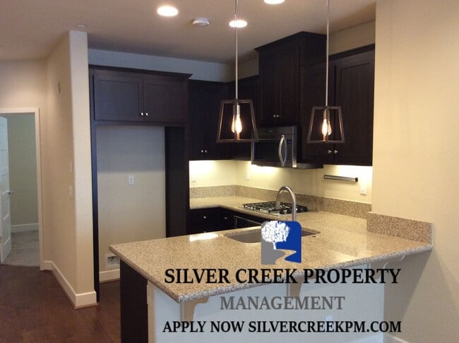 Building Photo - Appliances Included 3 BEDROOM HOME LOCATED IN DUBLIN!  - AVAILABLE ON NOV 15