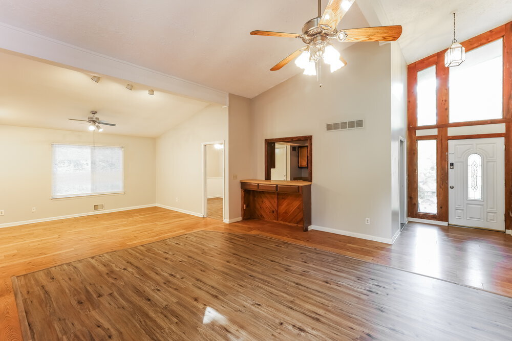 Building Photo - 6651 Windwood Cir