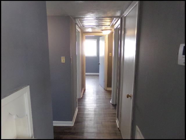 Building Photo - 1215 W 37th St