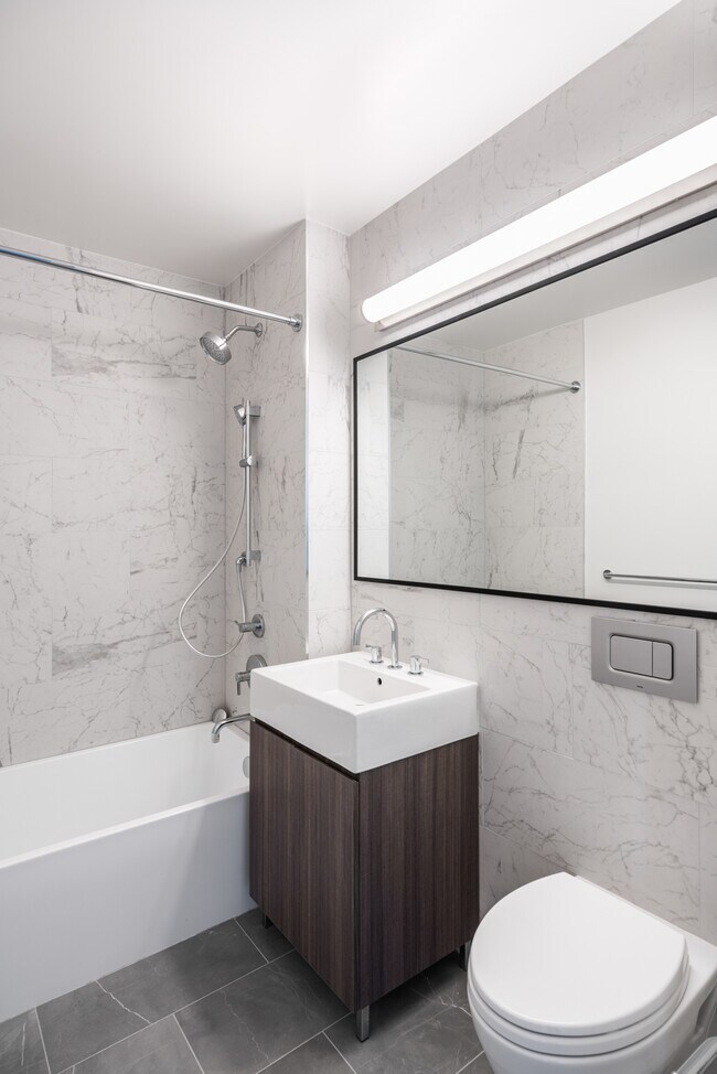 Interior Photo - 220 East 72nd Street