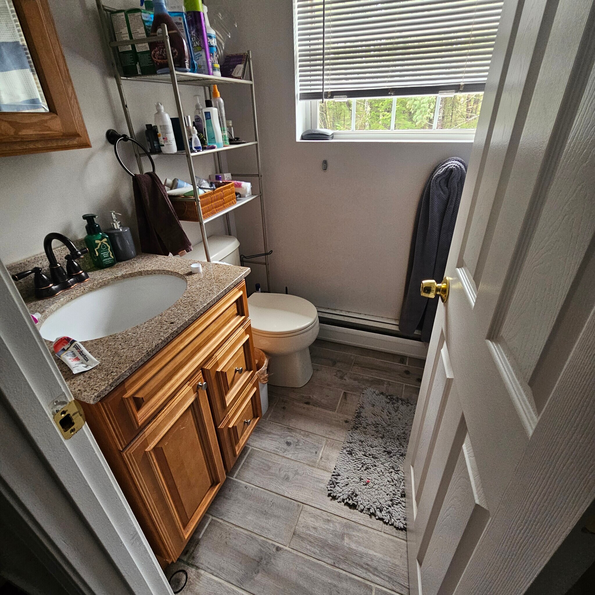 Building Photo - 137B Highrock Rd