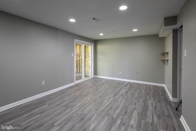 Building Photo - 15014 Courtland Pl