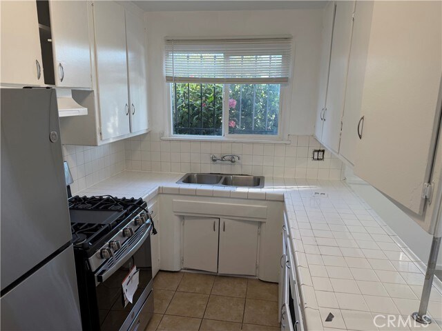 Building Photo - 18127 Roscoe Blvd