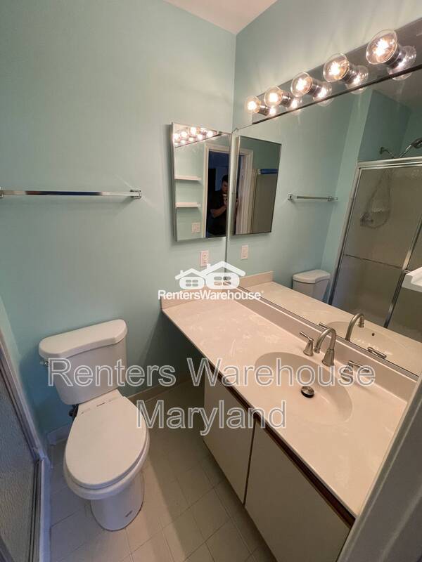 Building Photo - 201 Star Pointe Ct