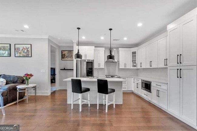 Building Photo - 6890 Peachtree Blvd