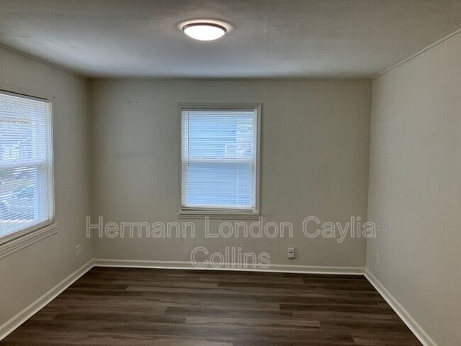 Building Photo - 7504 Stanwood Dr