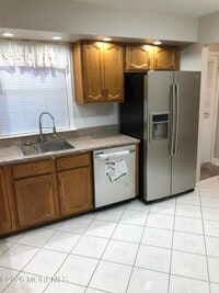 Building Photo - 126 Concordia Cir