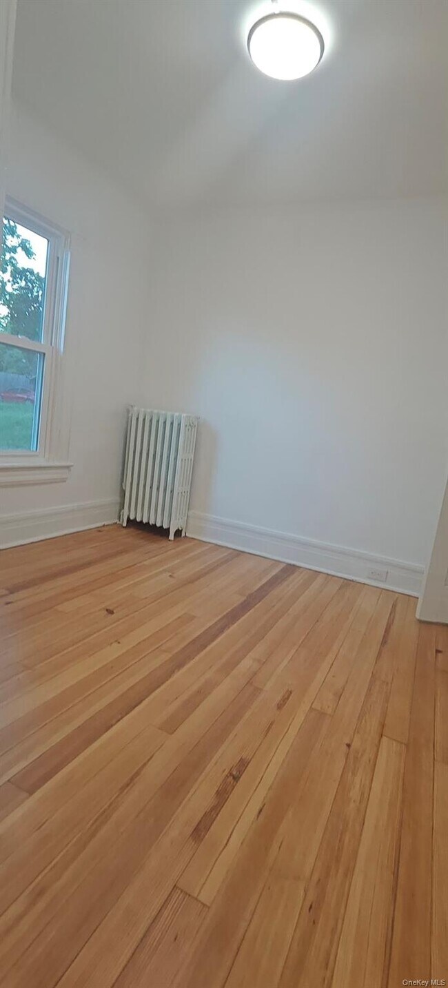 Building Photo - 13 Springside Ave
