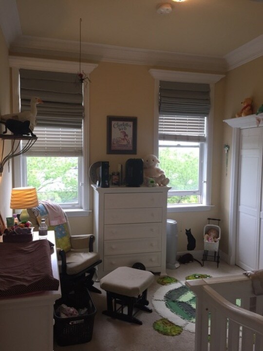 2nd Bedroom - 924 W Cornelia Ave