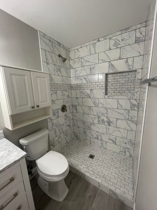 Building Photo - 162 Meadowbrook Ct