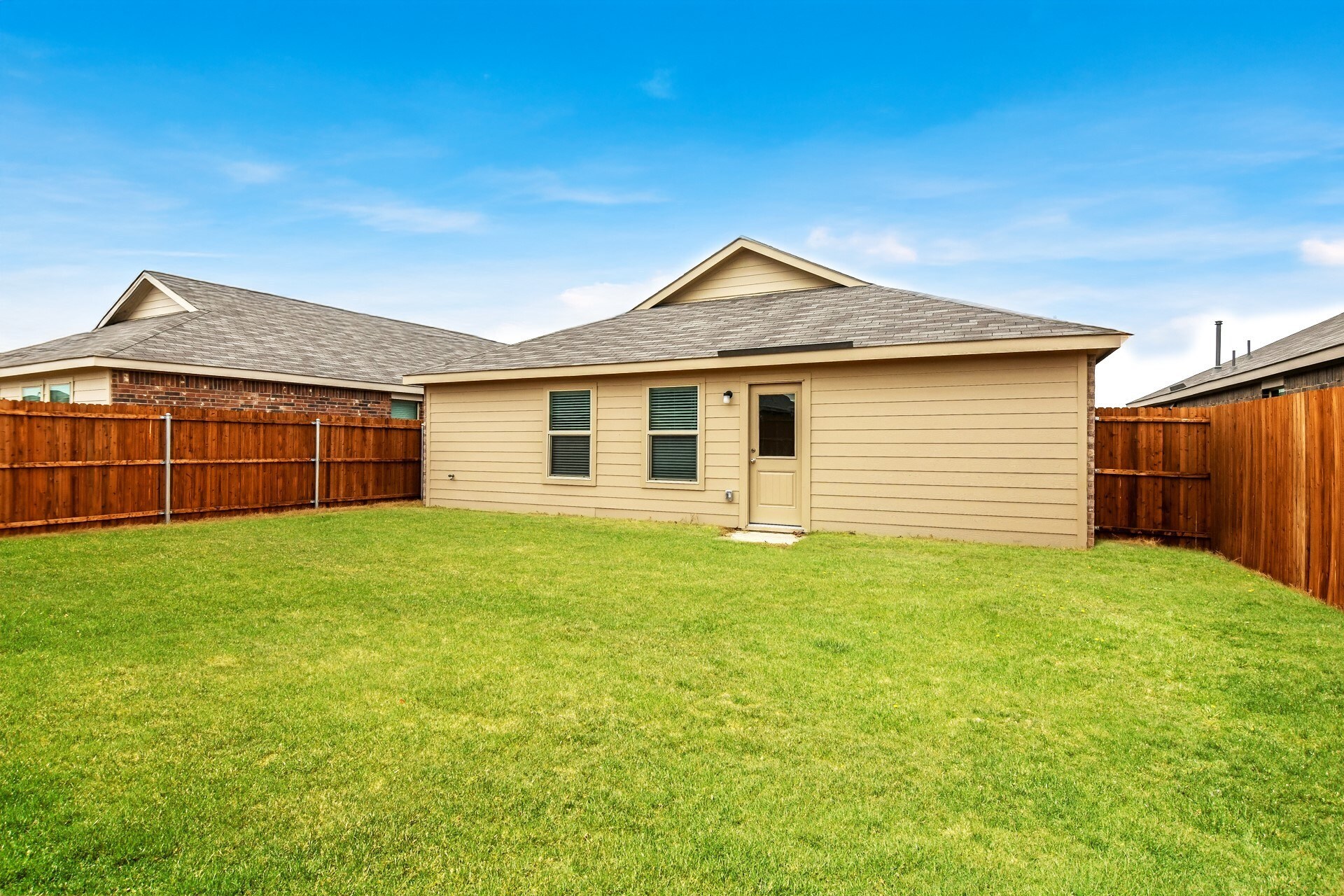 Building Photo - 1109 Wildflower St