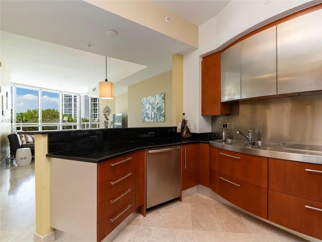 Building Photo - 18101 Collins Ave