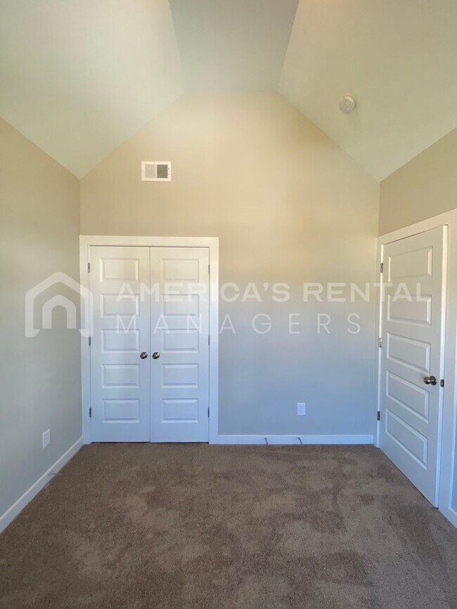 Building Photo - MOVE IN SPECIAL!!! - Home for Rent in Jasper, AL!!! Available to View Now!!! - Sign a lease by 5/...