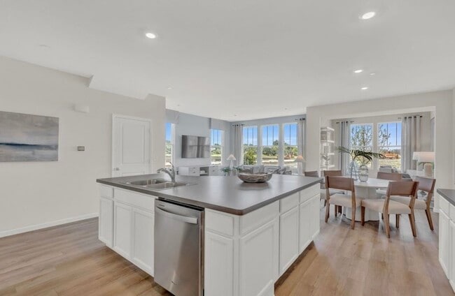 Building Photo - 2256 Horseshoe Cir