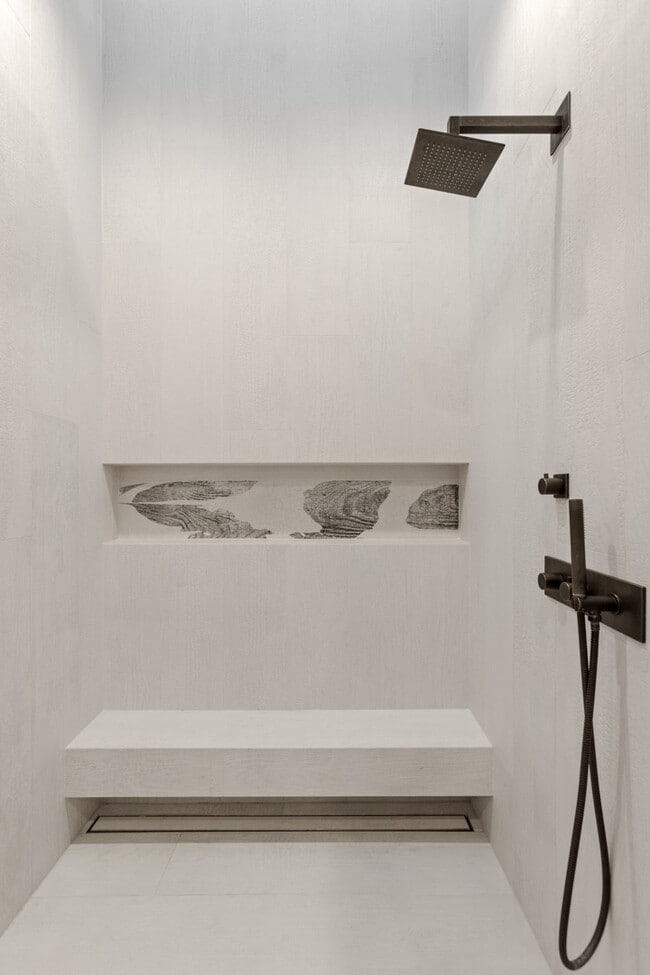 Building Photo - 356 N La Jolla Ave