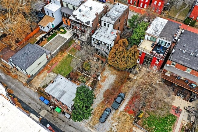 Building Photo - 1010 Allen Ave