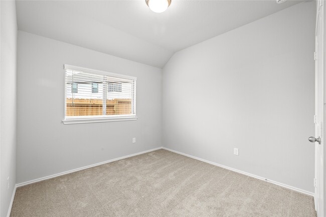 Building Photo - 123 Misty Ridge Ct