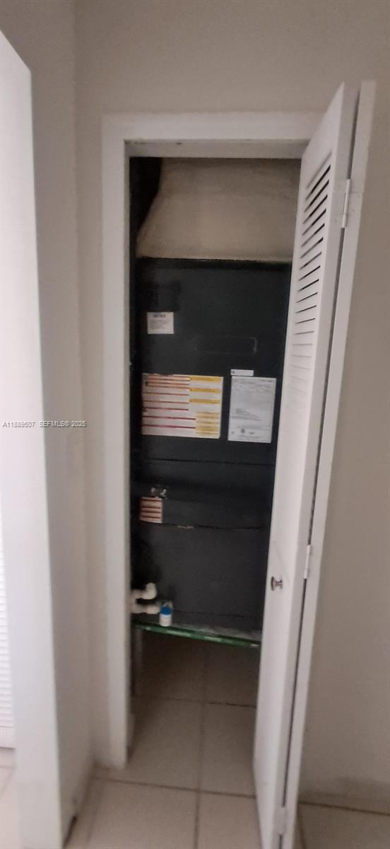 Building Photo - 1417 SW 139th Ave