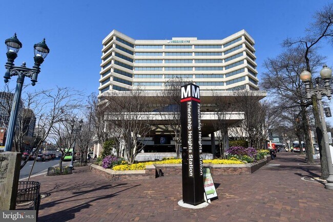 Building Photo - 4601 N Park Ave