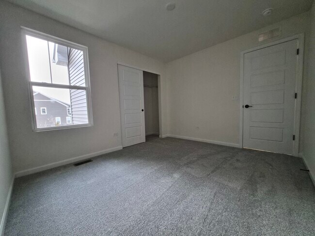 Building Photo - 24412 W Alexis Ln