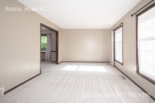 Building Photo - 1835 S Abbey Cir