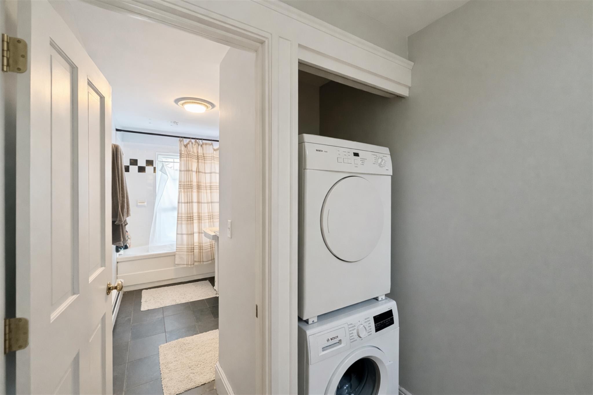 Building Photo - 26 Watson St