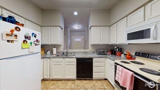 Building Photo - 4513 Fairgate Dr