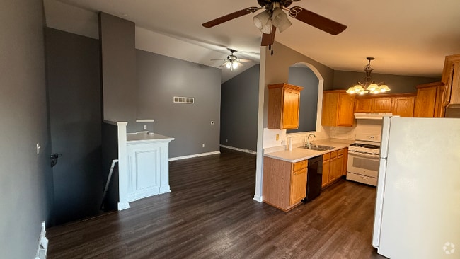 Building Photo - 1275 Penny Ln
