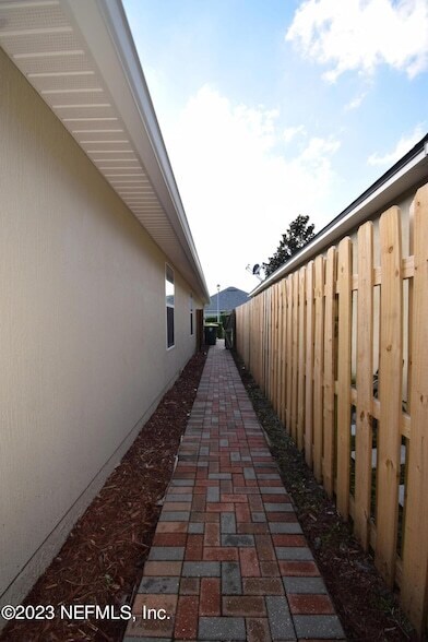 Building Photo - 3055 Covenant Cove Dr