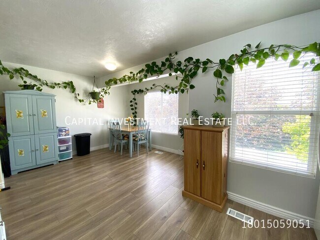 Building Photo - 403 Braidhill Dr