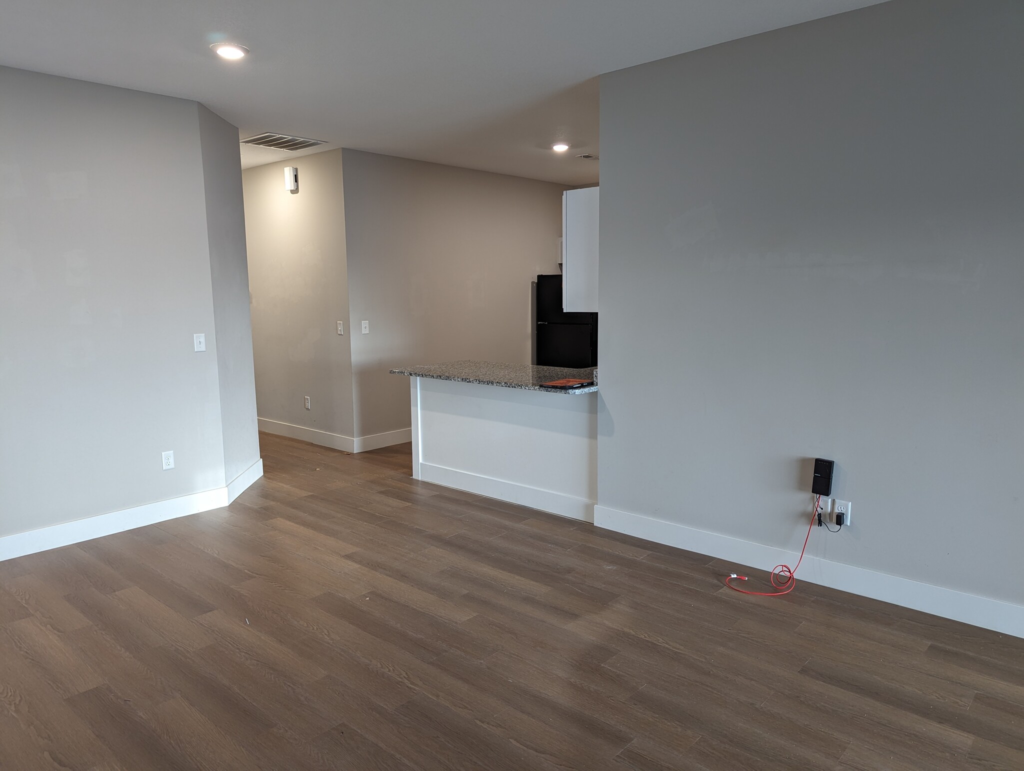 Building Photo - 8012 E 34th Ct S