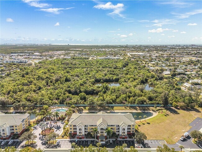 Building Photo - 11041 Gulf Reflections Drive