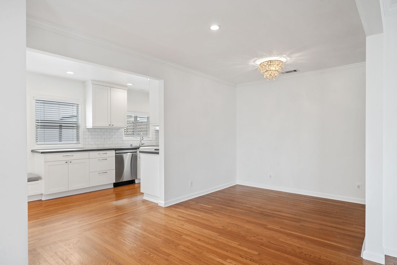 Building Photo - 7901 Westlawn Ave