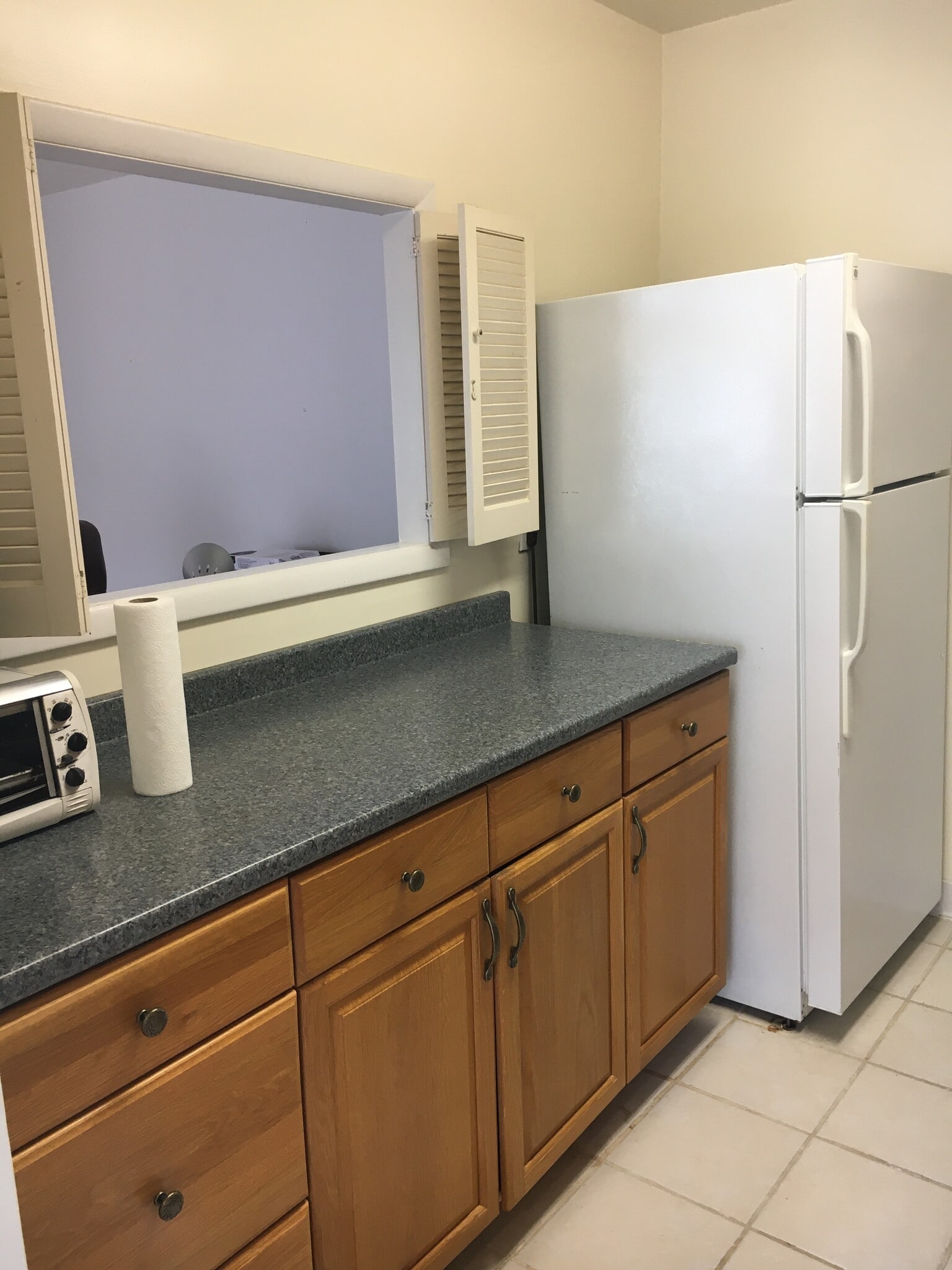 Kitchen - 12207 Braxfield Ct