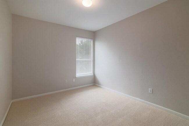 Building Photo - 4620 W William Cannon Dr