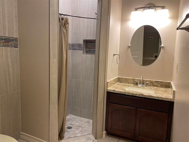 Building Photo - 9903 Crystal Ct