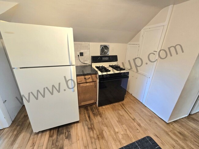 Building Photo - 4808 25th Ave