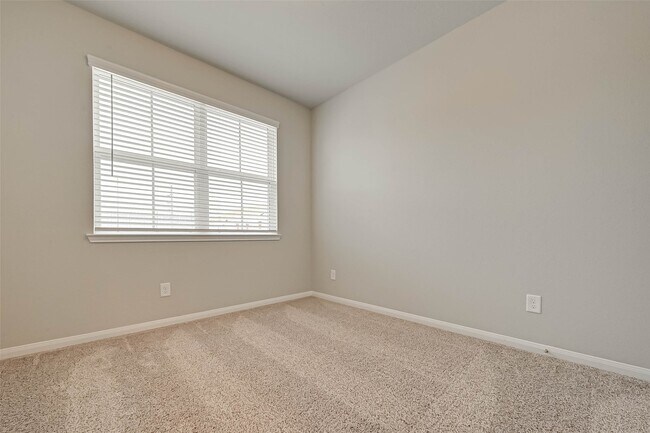 Building Photo - 1521 Beach Oak Dr