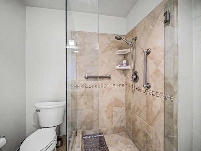 Building Photo - 7773 Beltane Dr