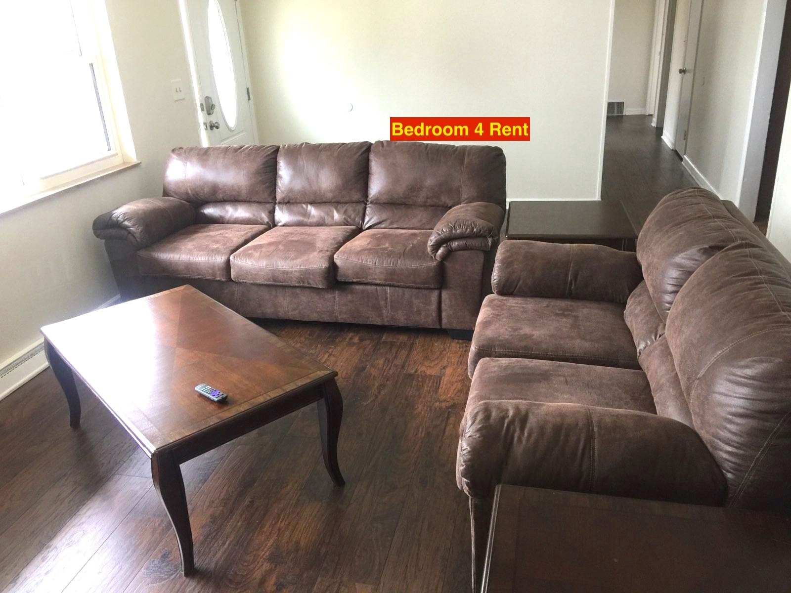 Living room - 505 Chestnut St