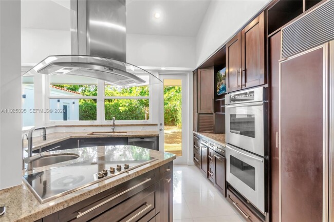 Building Photo - 776 NE 74th St