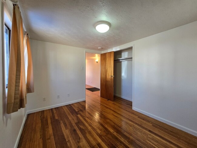 Building Photo - 3509 Pueblo Dr