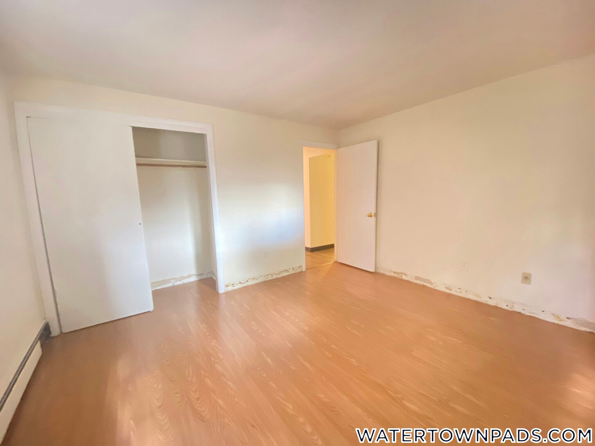 Building Photo - 10 Riverside St